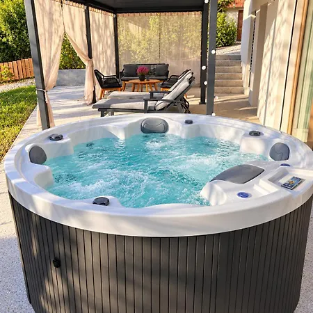 Apartma Vacation - Alpine Retreate