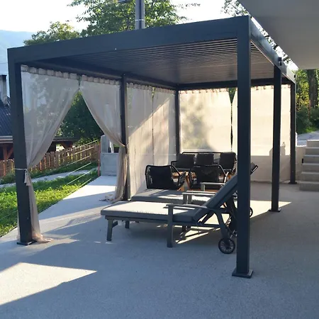 Apartma Vacation - Alpine Retreate *